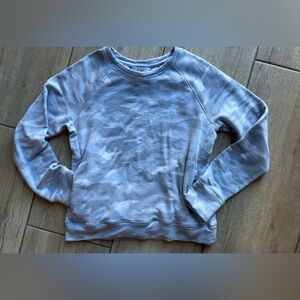 Athleta girl light blue gray camo sweatshirt large 12